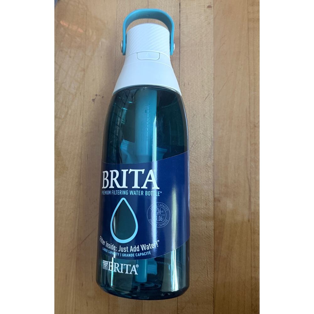 Brita Water Filtered 36oz Bottle NWT Seaglass
